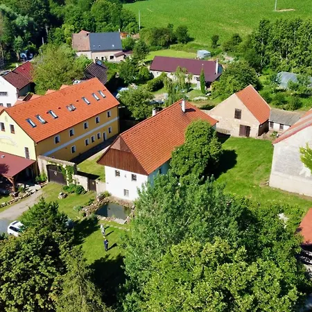 Casa de hóspedes Zeleny Grunt Drinov (Central Bohemian)