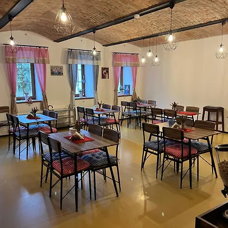 Zeleny Grunt Πανσιόν Drinov (Central Bohemian)